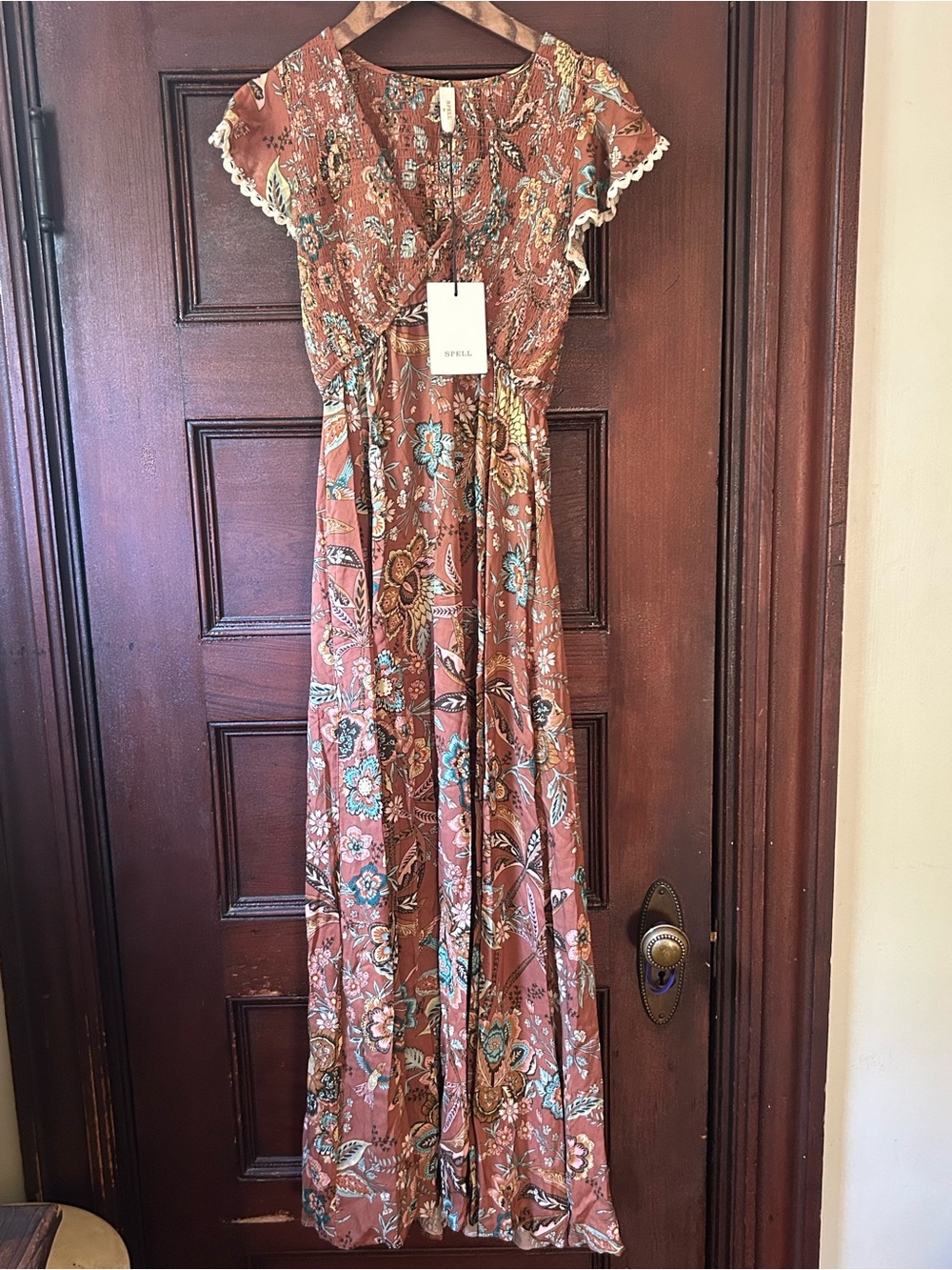 Spell Mojave Lily Shirred Maxi Dress in Amber Size XS Smocked Flutter Sleeve NWT - Picture 4 of 10